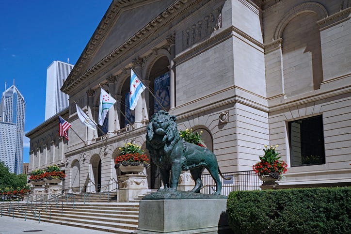 Chicago, USA - August 31, 2022: The front steps to the entrance of the Art Institute, a gallery of fine arts in Chicago
