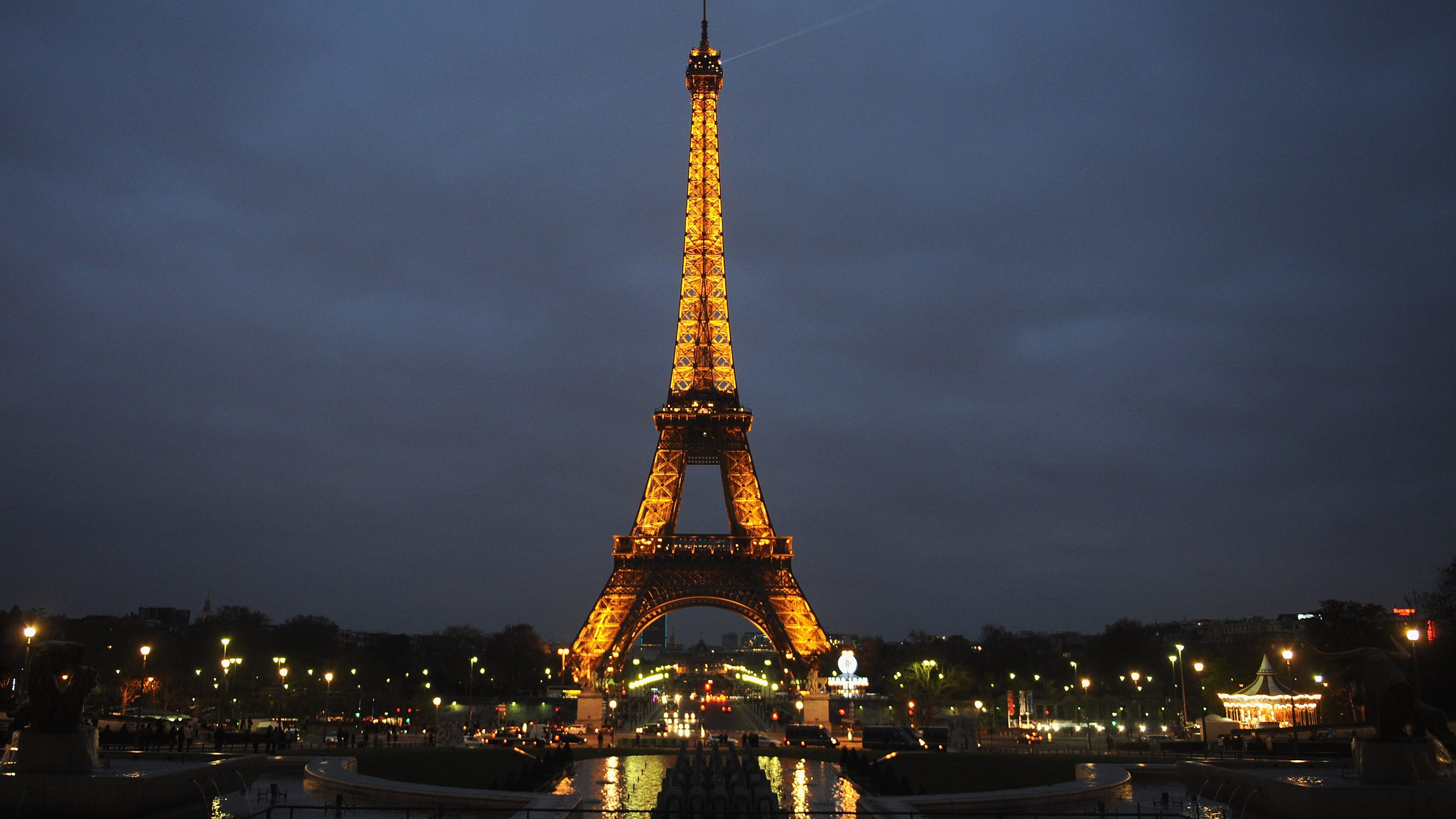 The Eiffel Tower is 'falling apart,' per new findings