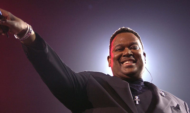 Late singer Luther Vandross performs at the Mandalay Bay Resort September 20, 2002 in Las Vegas, NV.