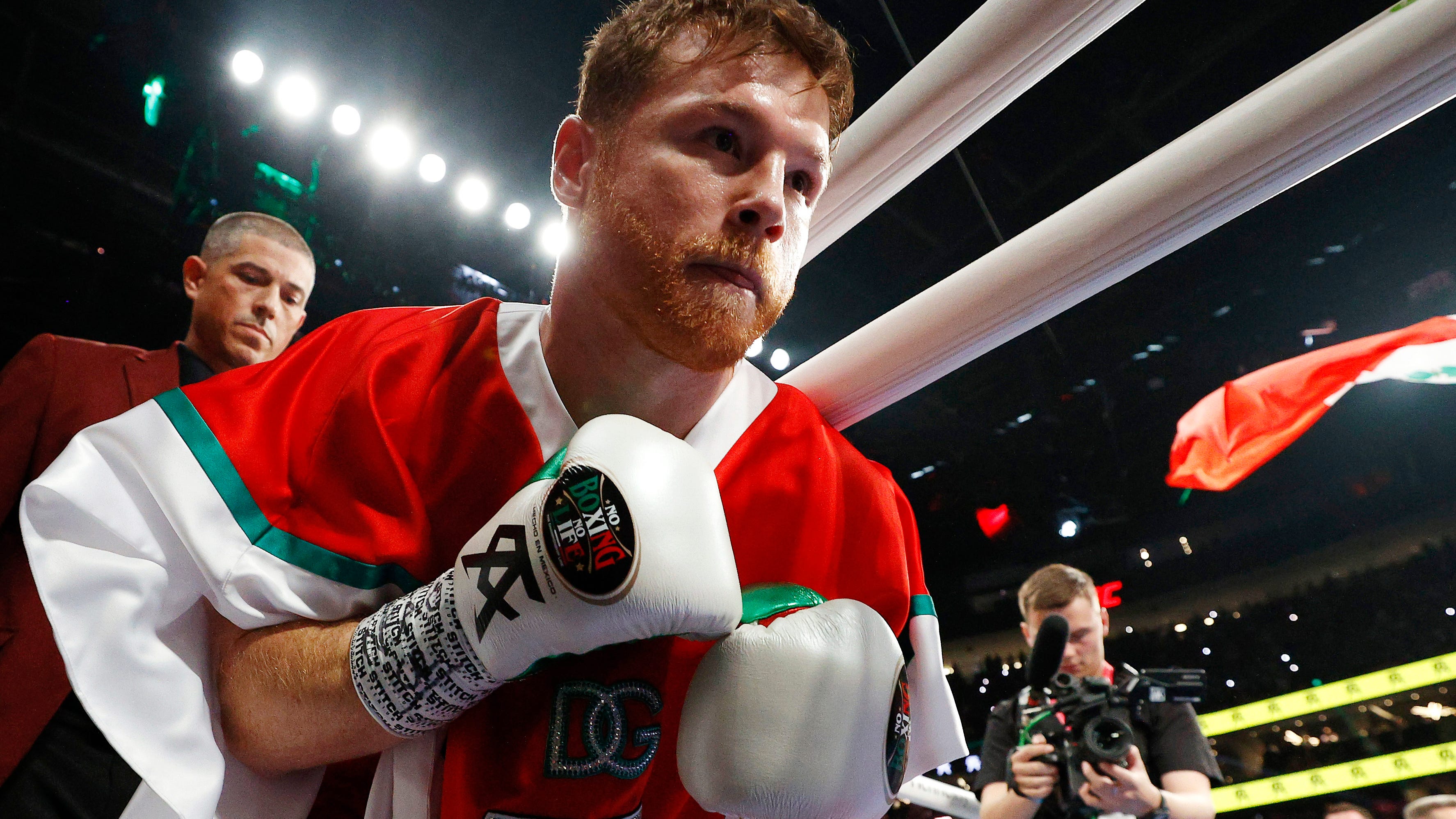 ‘Canelo’ irá al quirófano para regresar hasta 2023
