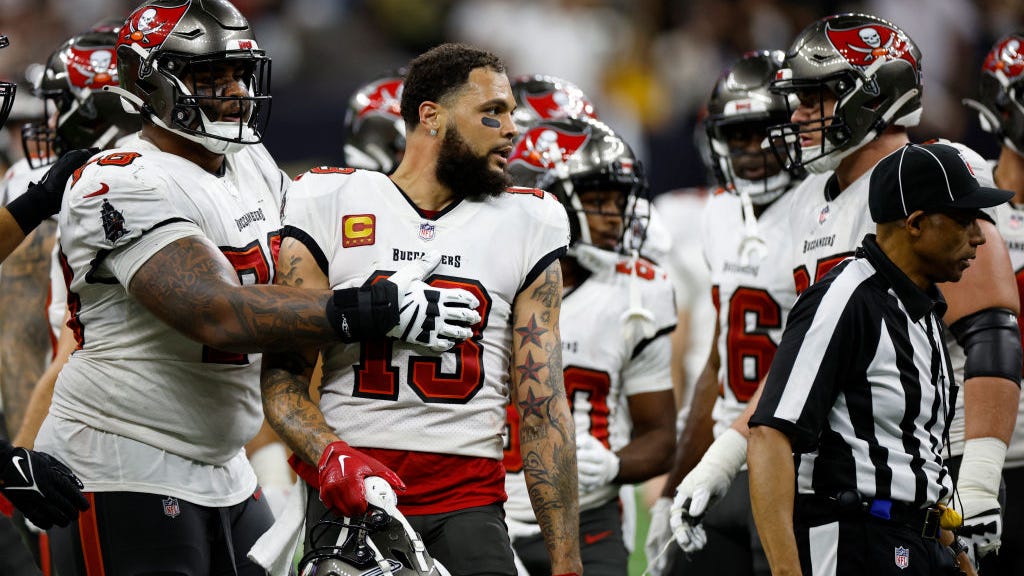 Mike Evans suspended one game after blindside hit on Marshon Lattimore
