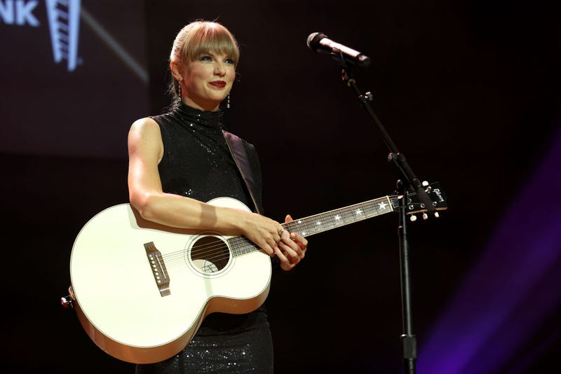 NSAI Songwriter-Artist of the Decade honoree, Taylor Swift performs onstage during NSAI 2022 Nashville Songwriter Awards at Ryman Auditorium on September 20, 2022 in Nashville, Tennessee. 