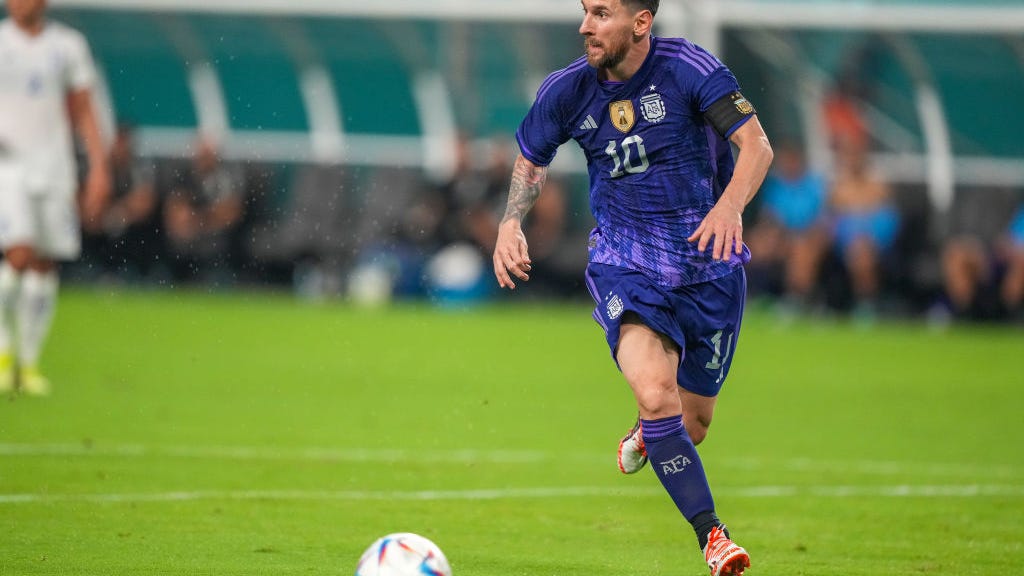 Messi es elegido como el mejor futbolista de la historia