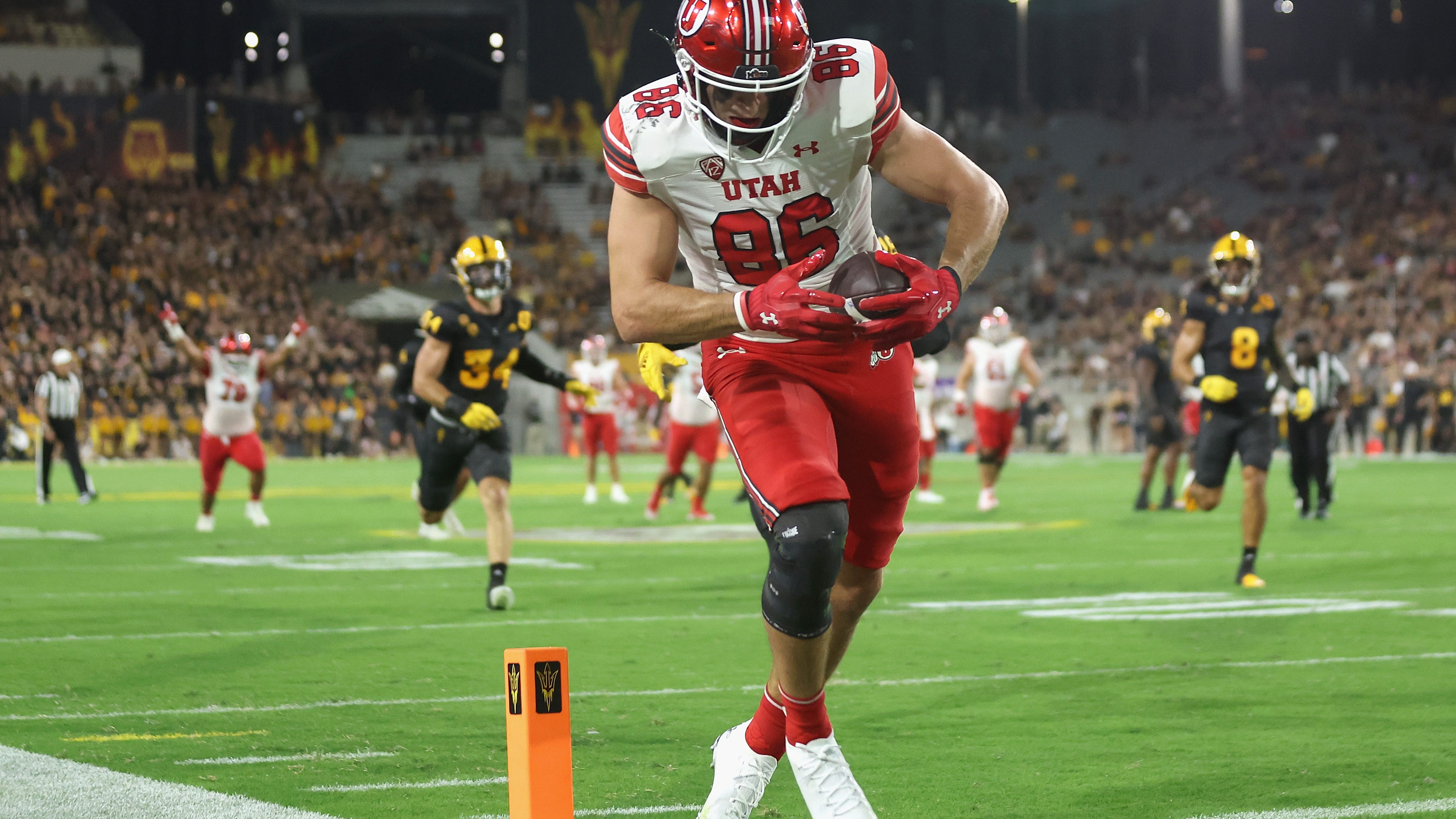 Bills trade up two spots, select tight end Dalton Kincaid 25th overall