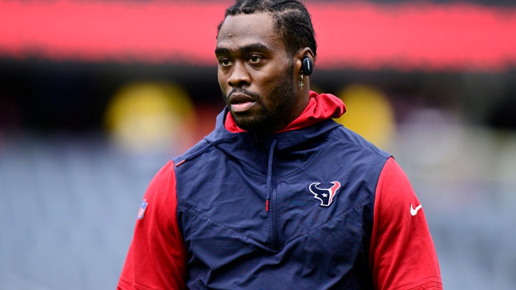 Texans WR Brandin Cooks unavailable to media for first time as trade deadline approaches
