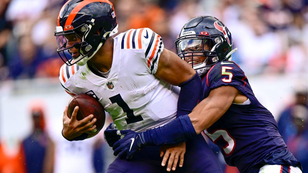 Jalen Pitre puts on a defensive clinic, not enough as Texans fall to Bears