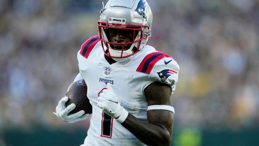 Patriots, DeVante Parker reportedly agree to 3-year extension