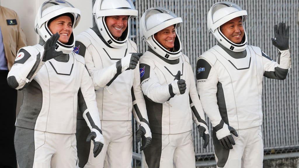 NASA astronauts to answer questions from orbit