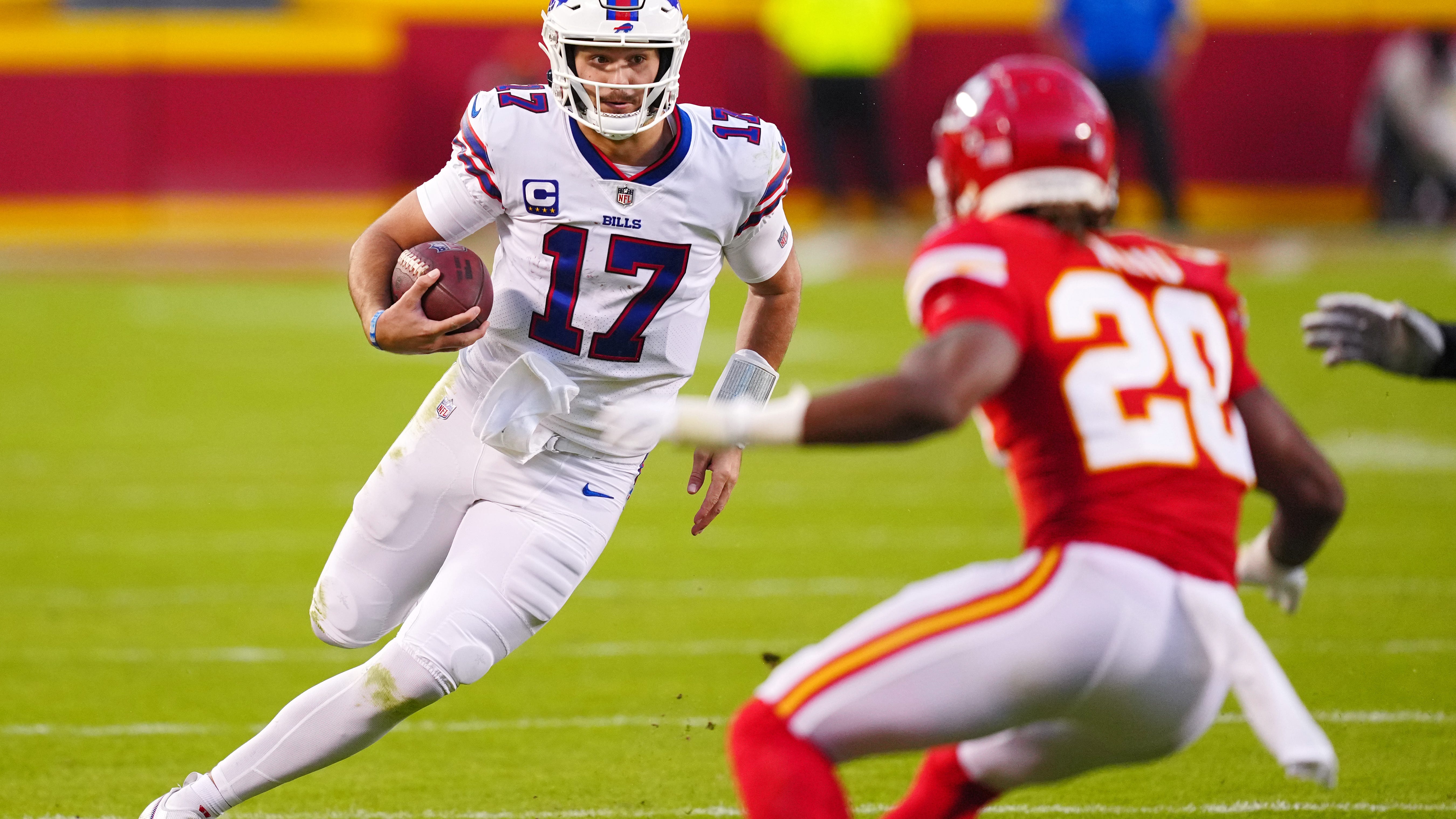 Josh Allen leaves NFL Twitter in awe with hurdle, touchdown pass on Bills' game-winning drive