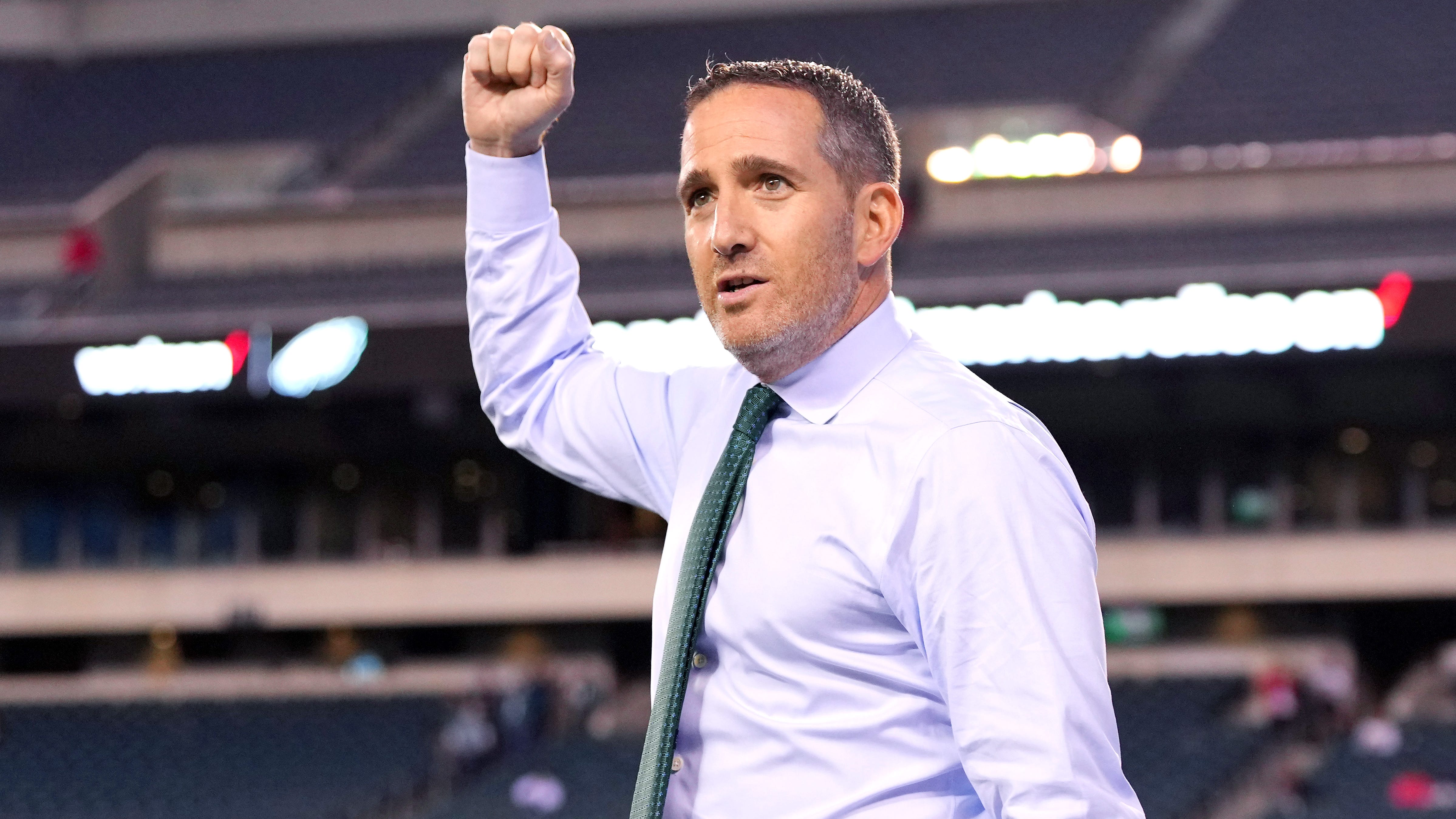Fan changes Howie Roseman's Wikipedia page to read 'part-time magician and master of all the draft'