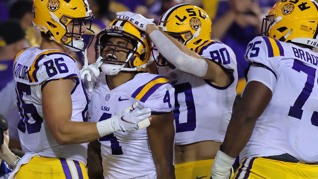 Why did Brian Kelly go for 2 in LSU upset of Alabama? 'Just felt like the right time'