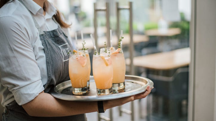 Bill would allow 14 to 17 year-olds to serve alcohol