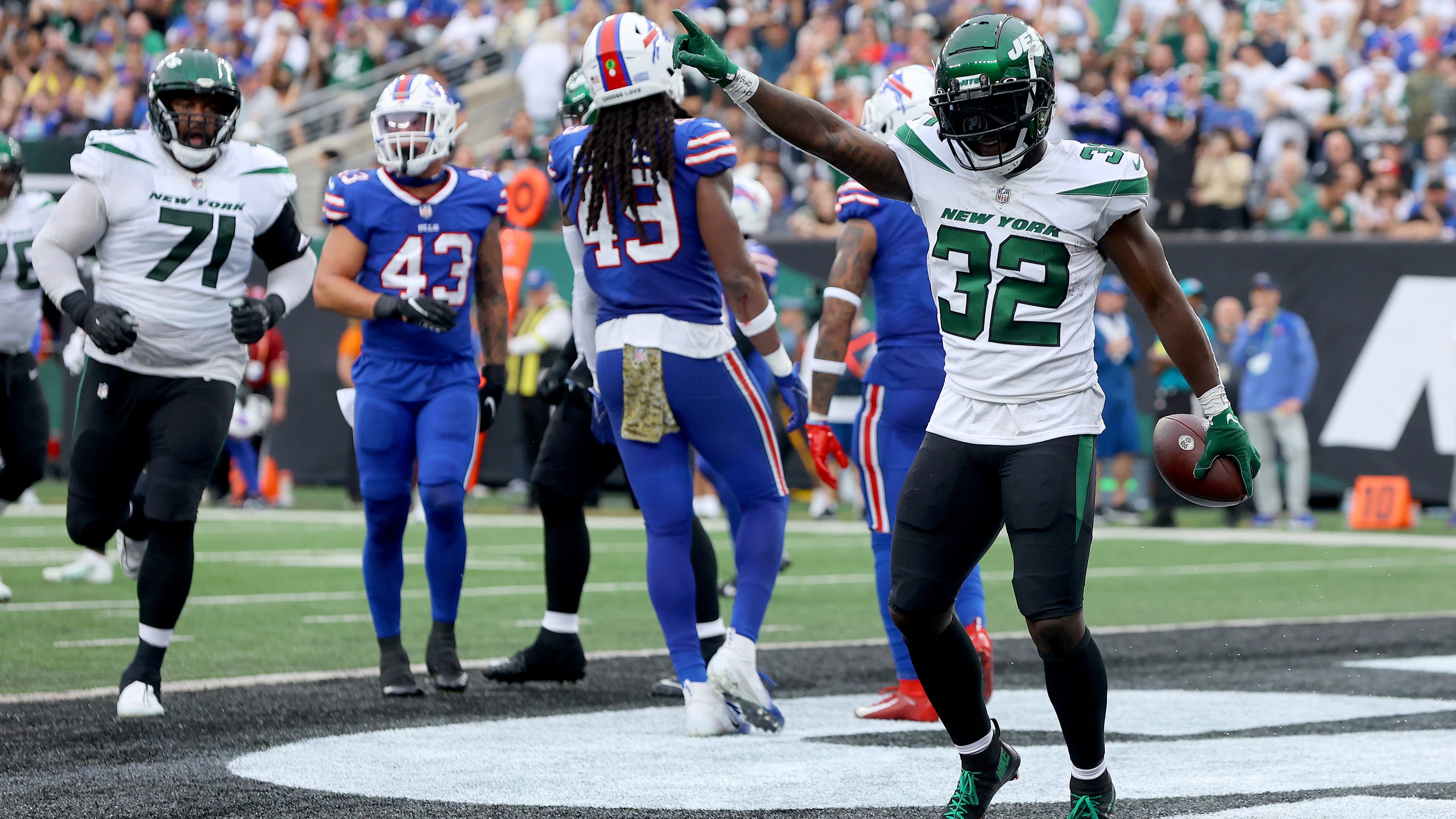 Bills lose sloppy game to Jets, fall to 0-2 in divisional play