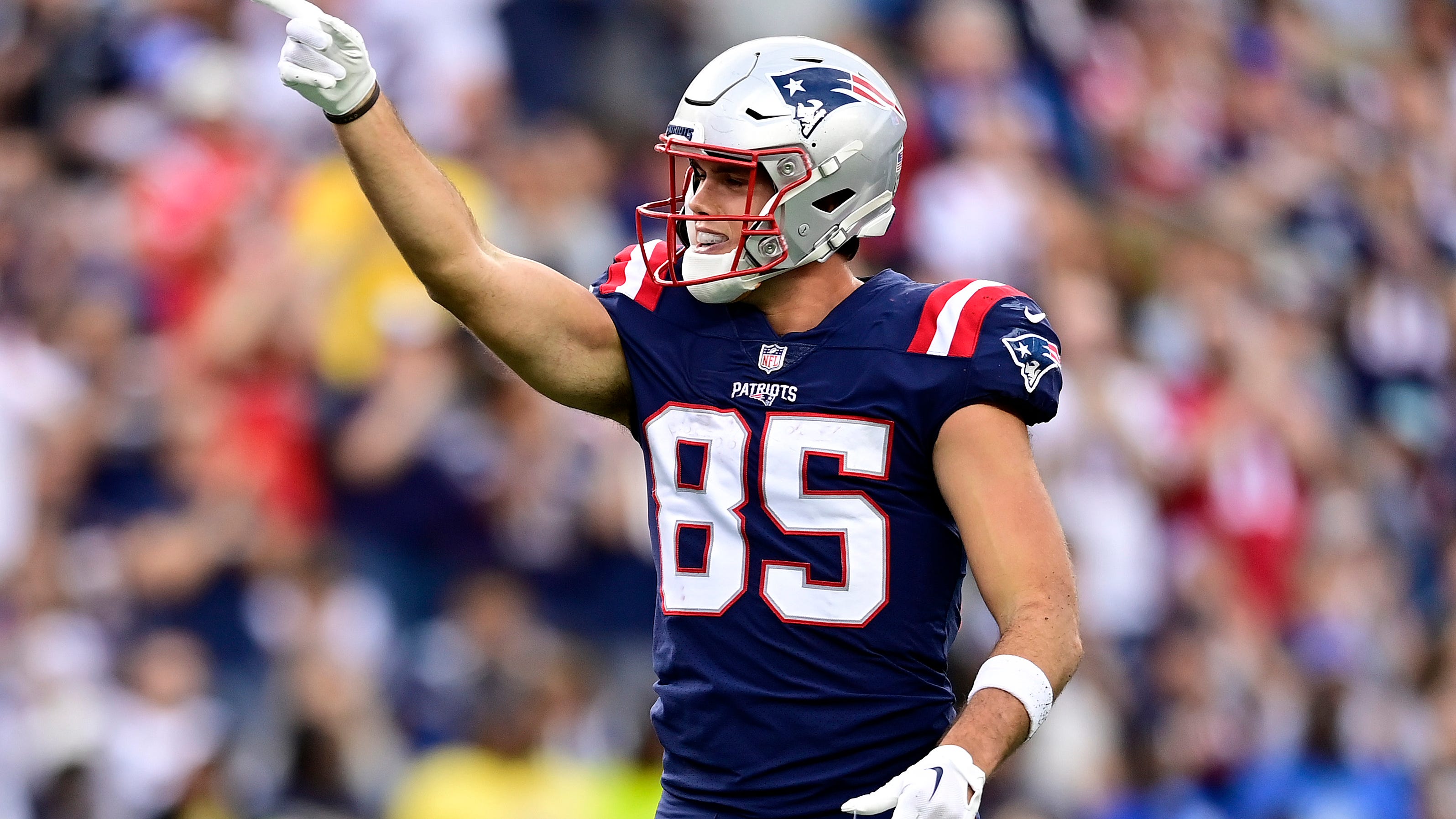 Hunter Henry doesn’t sound worried about Patriots' offensive line struggles