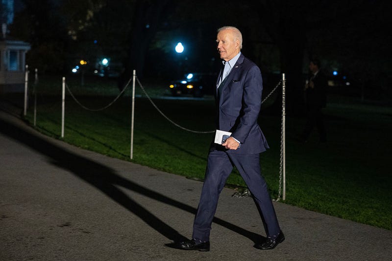 U.S. President Joe Biden walks to the White House after landing on the South Lawn aboard Marine One on November 06, 2022 in Washington, DC. 