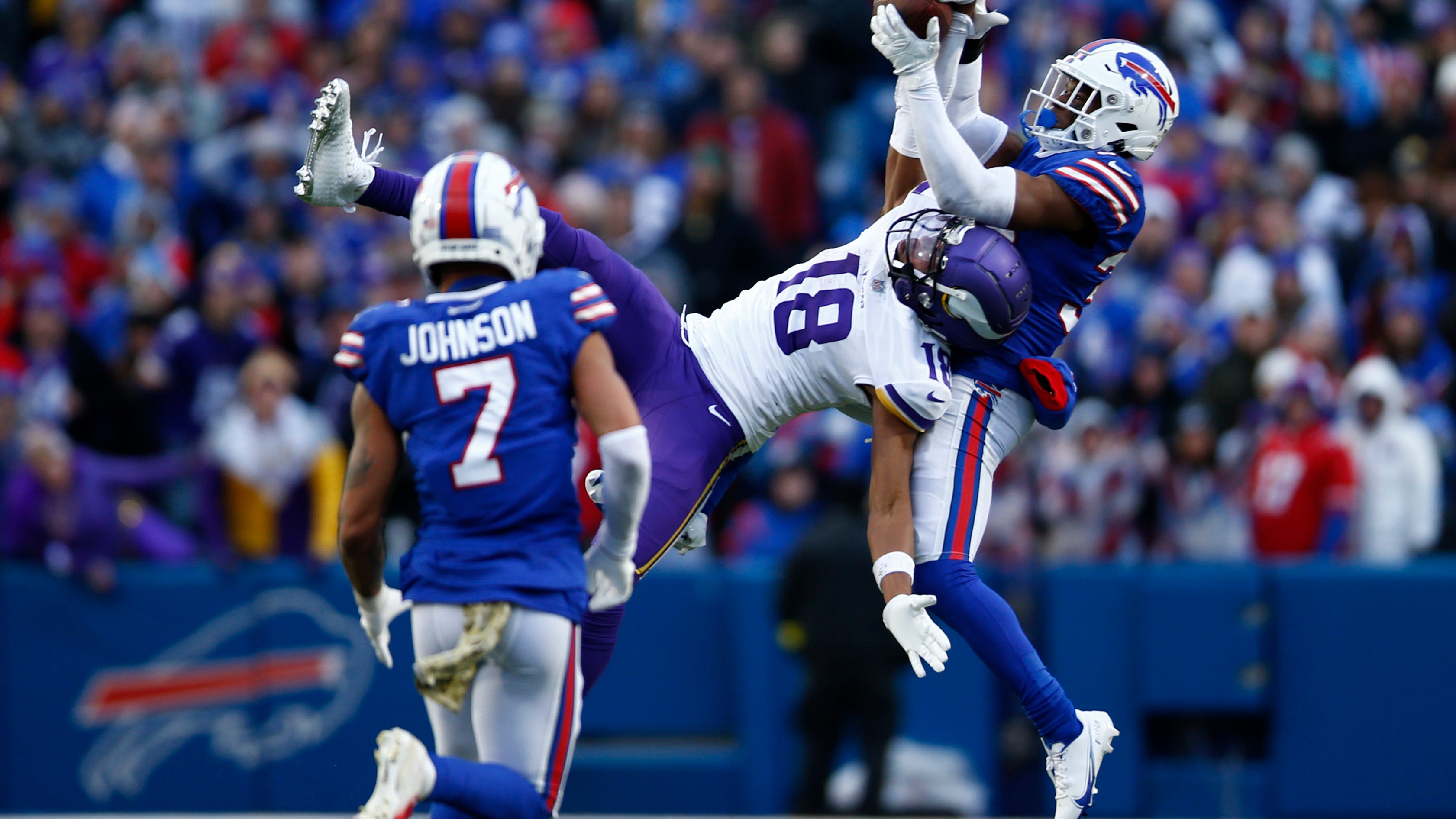 Bills, Vikings played craziest game of 2022 season