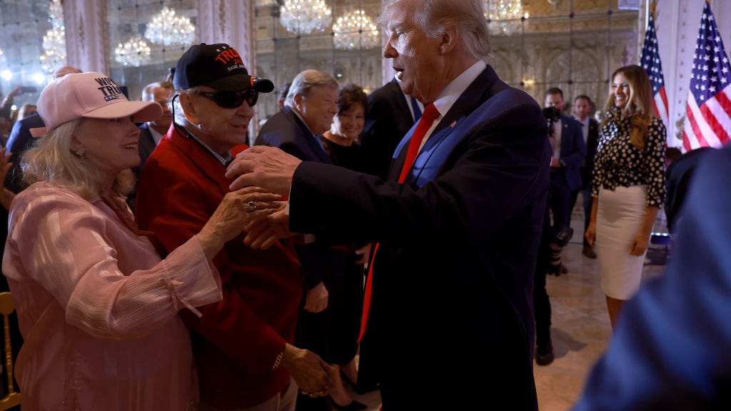 Trump hosts event with QAnon “Pizzagate” conspiracy theorist