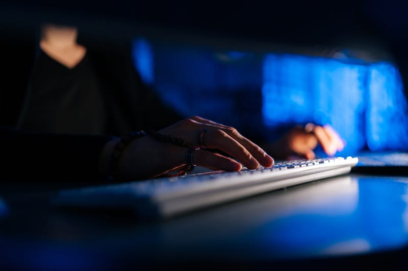 Hacker carrying out cyberattacks.