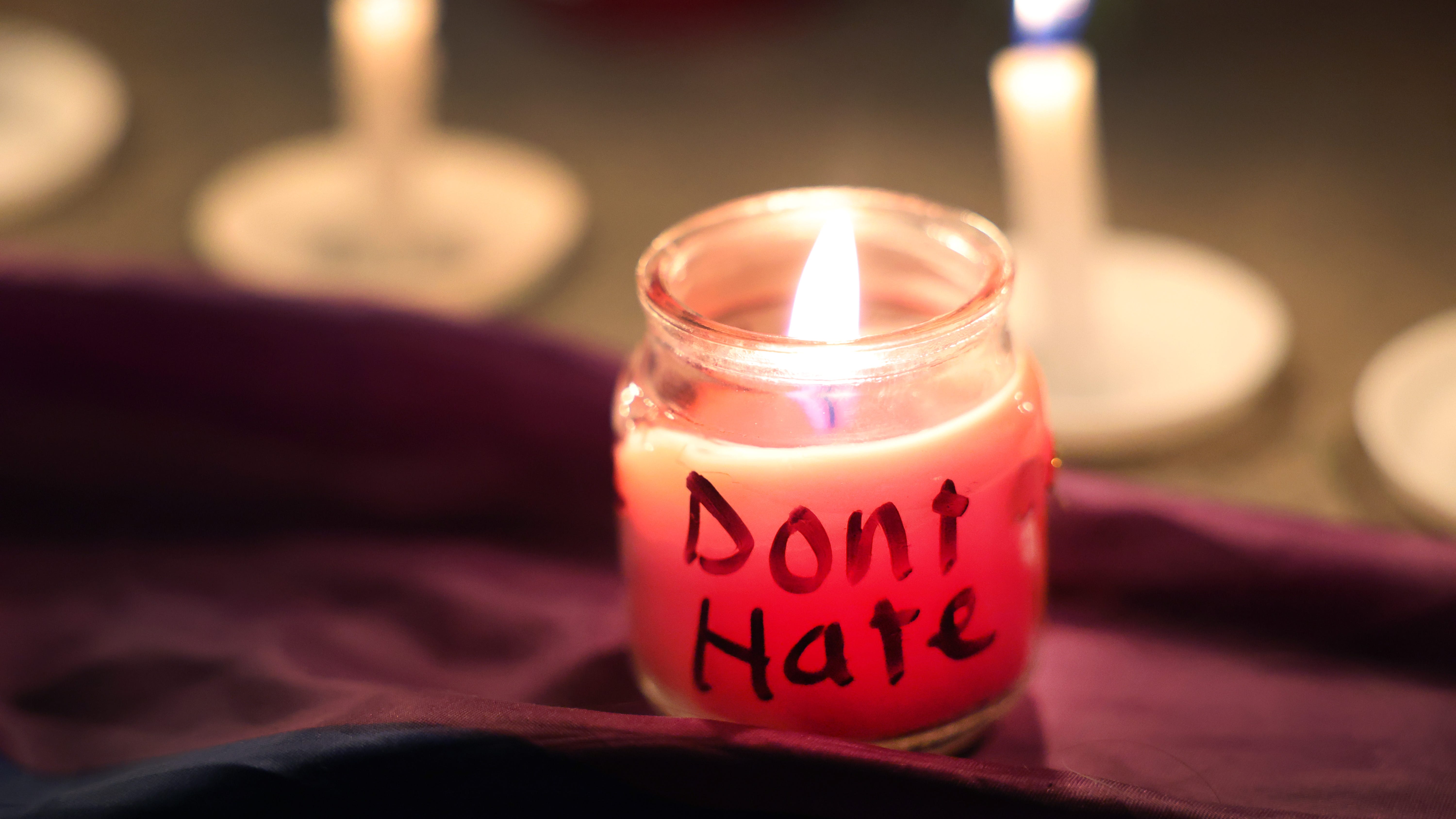 'We stand with them:' Chicago LGBTQ+ community holds vigil for Colorado Springs mass shooting victims