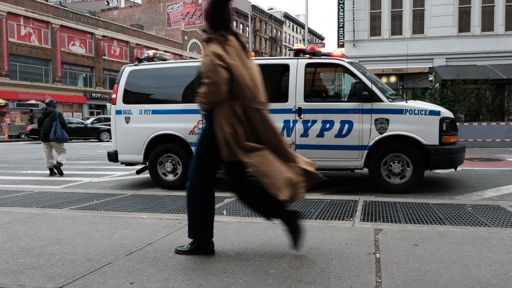 NEW CRIME STATS: NYC sees 1st monthly dip in crime in 2022 as hate crimes surge