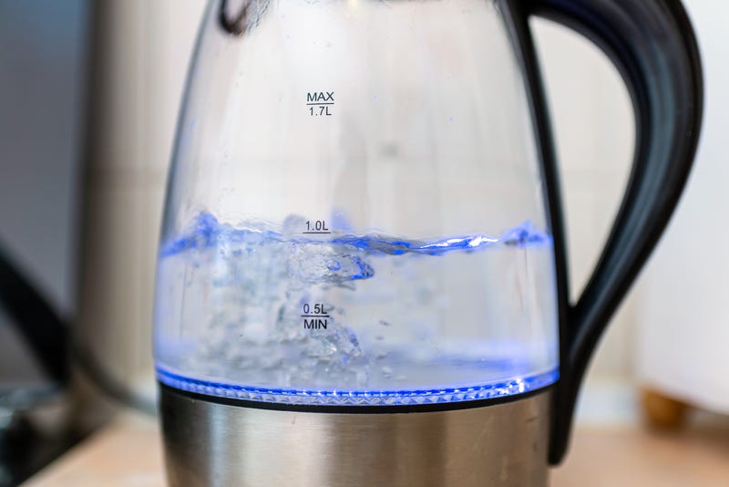 electric kettle boiling water