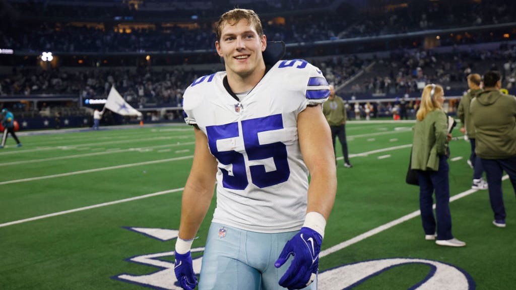 Cowboys EVP Stephen Jones says Vander Esch will return this season