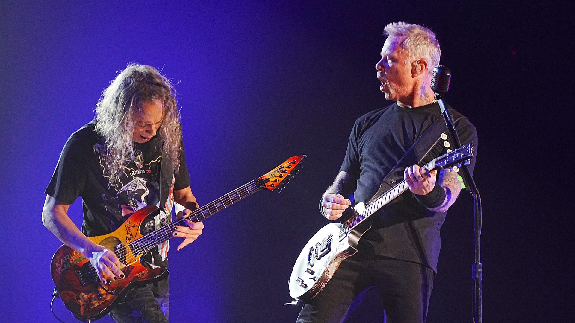James Hetfield actually unboxed a new Metallica cassette in 2023