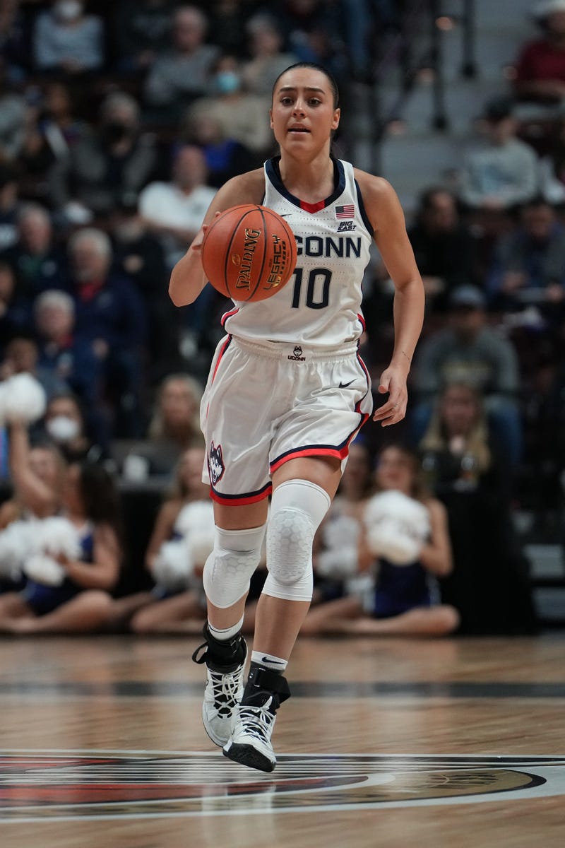 UConn's Nika Muhl