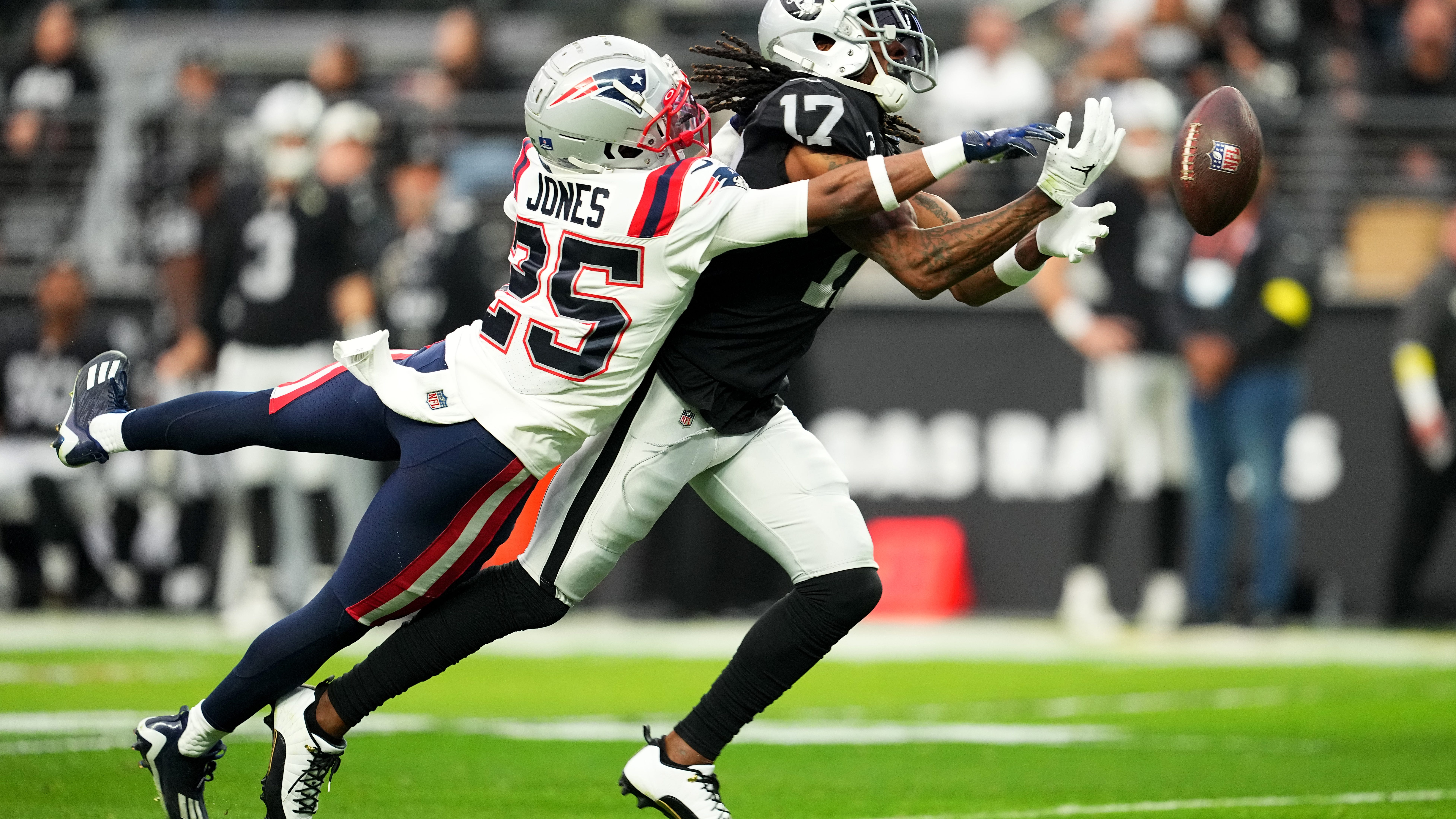 Patriots Mailbag: Who's up next in New England's suddenly shallow cornerback room?