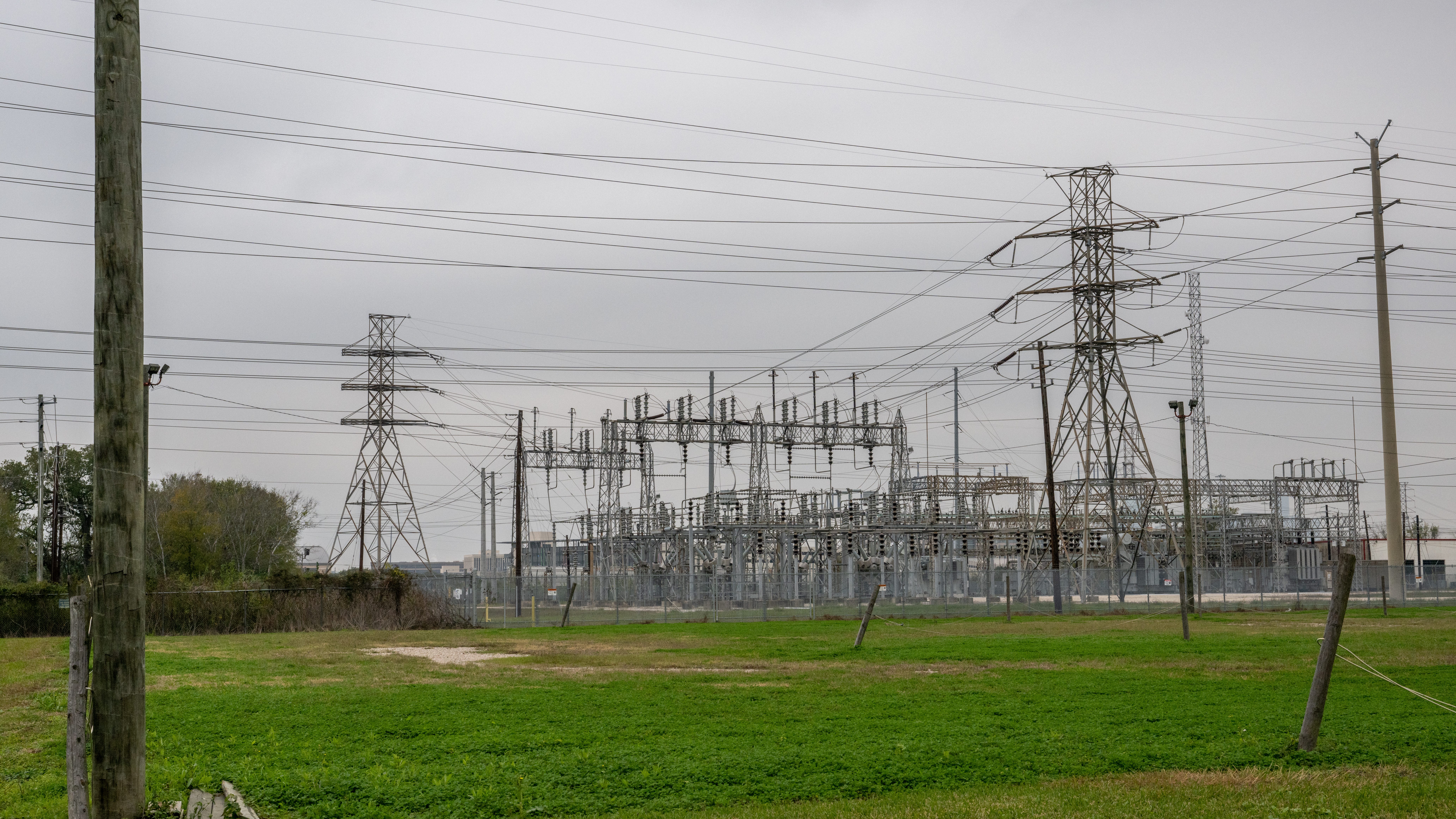 Texas Wants to Know: How will our power grid respond to the summer heat?