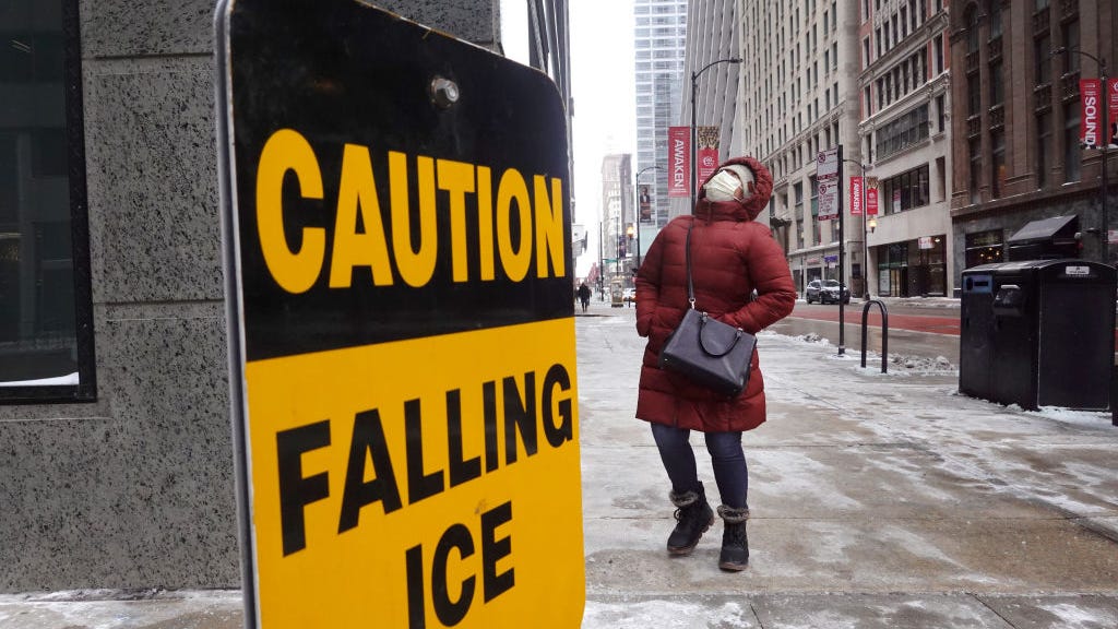Death toll from record-breaking US weather conditions hits double digits