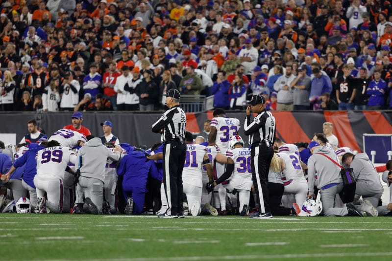 Buffalo Bills players kneeling