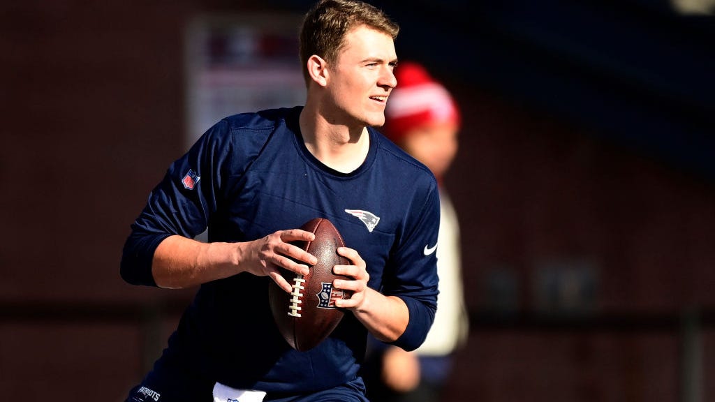College teammate of Mac Jones shares story about QB's dedication