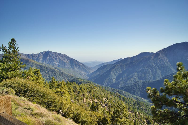  Angeles National Forest 
