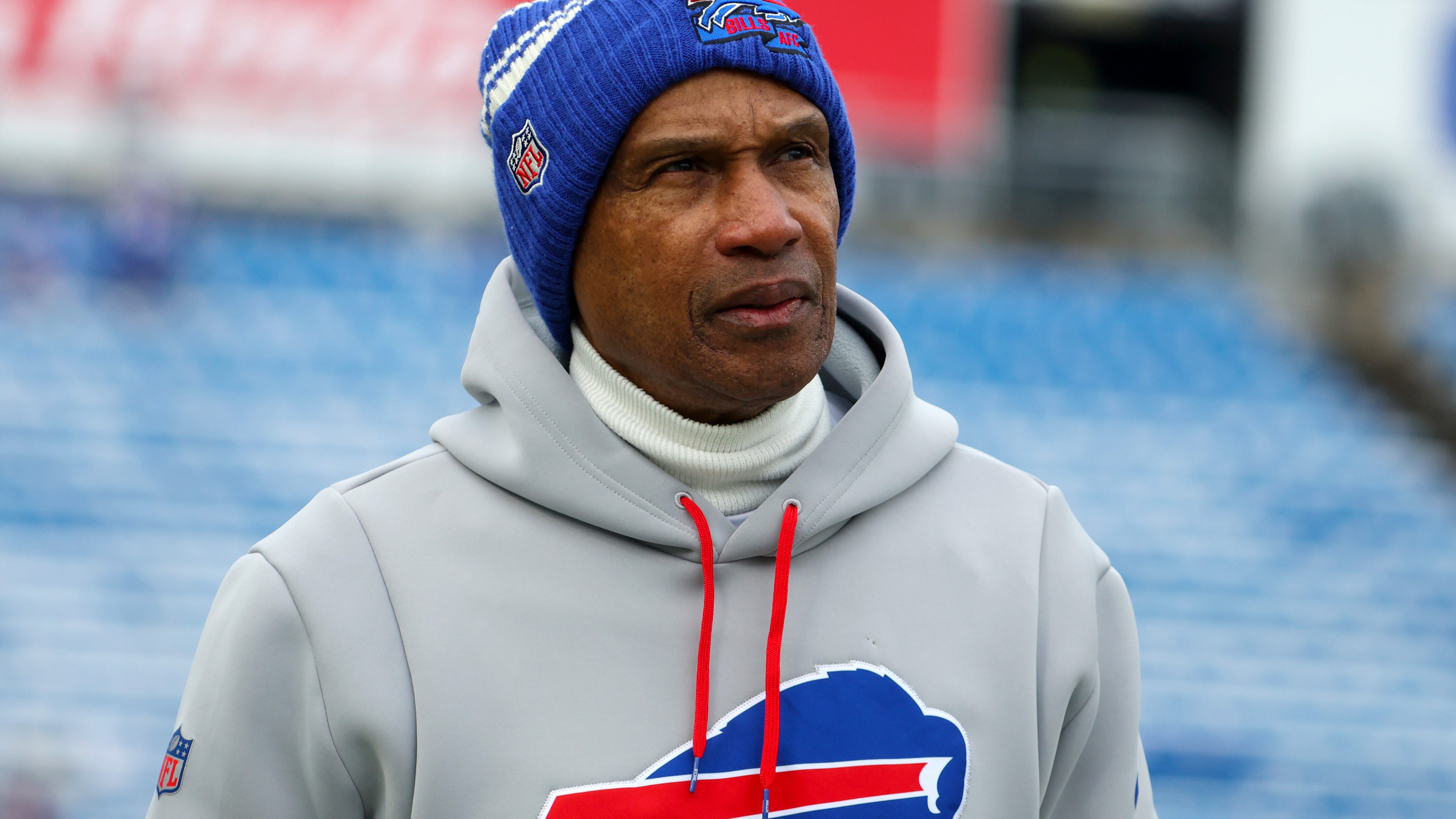 Leslie Frazier decides to take 2023 season off from coaching