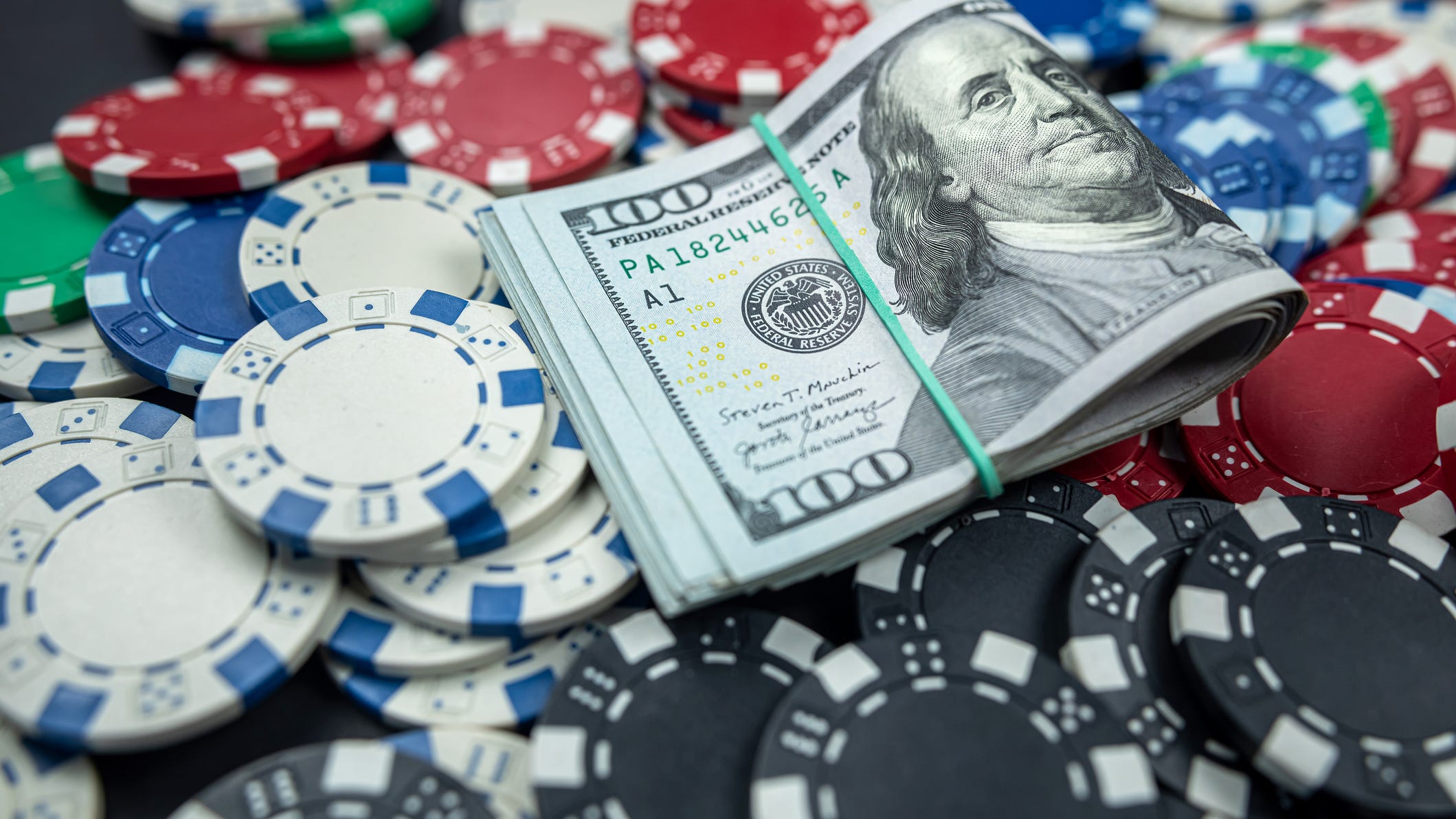 Colorado casino cashier involved in $500,000 heist