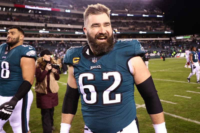 Jason Kelce on the field