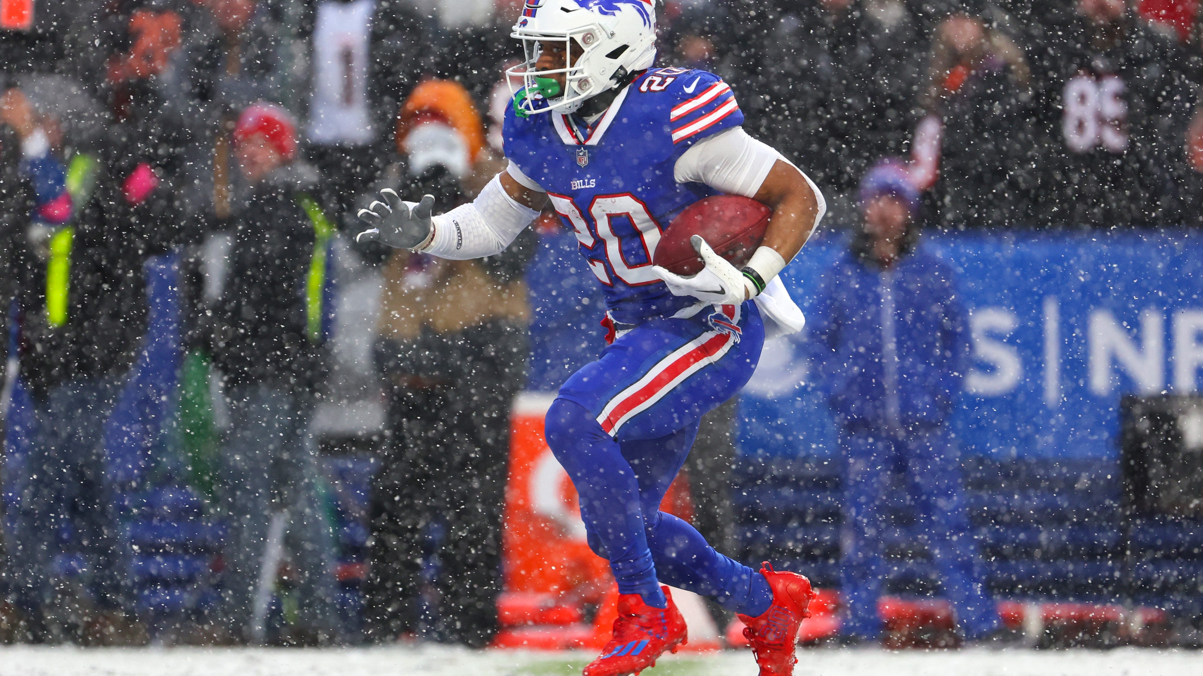 Bills release running back Nyheim Hines