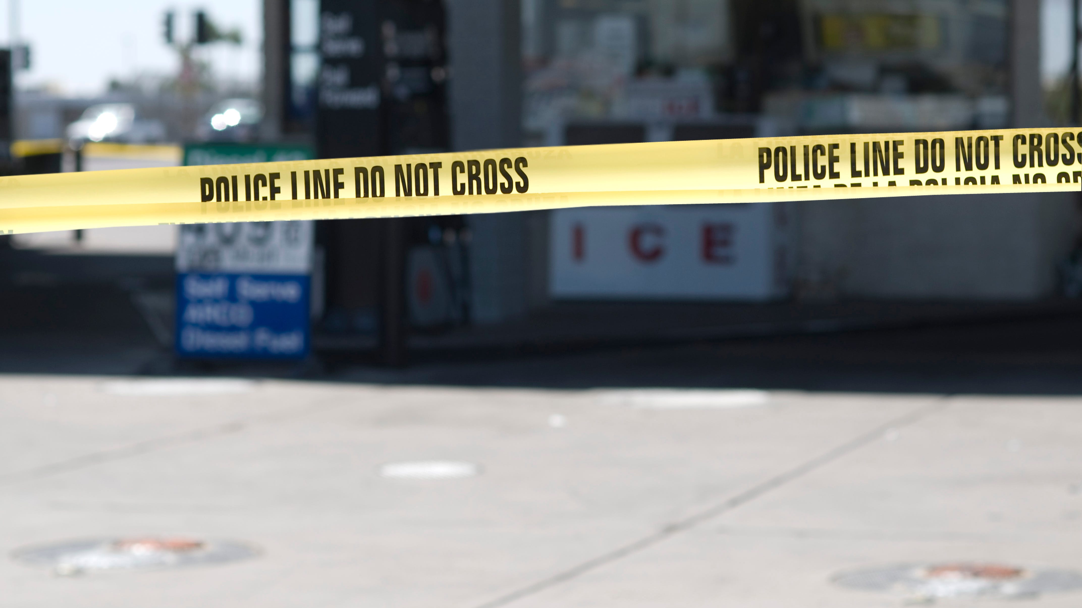 Man shot during suspected botched drug deal at Warren gas station