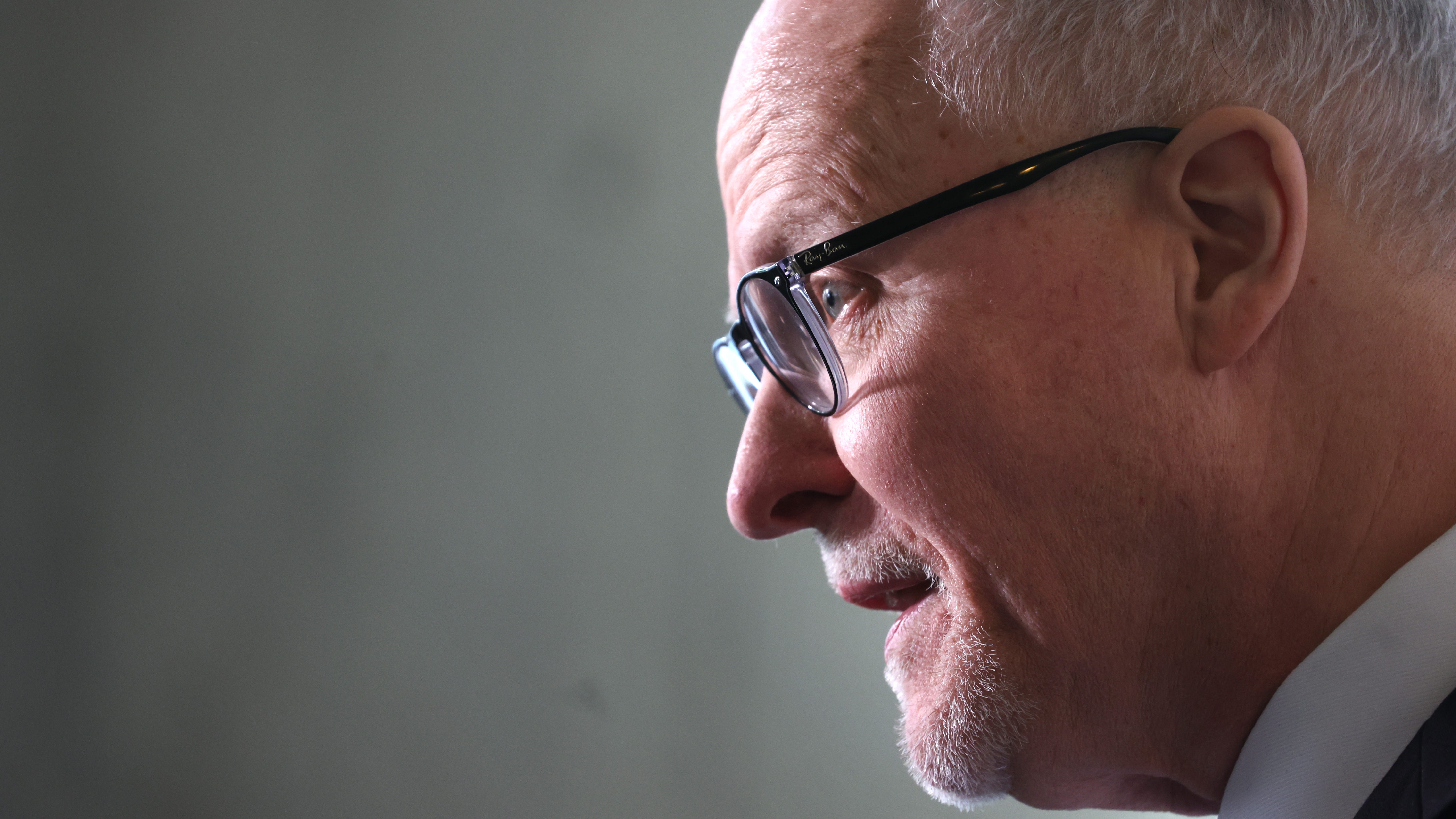 Paul Vallas gets Tribune endorsement for mayor, bigger target on his back