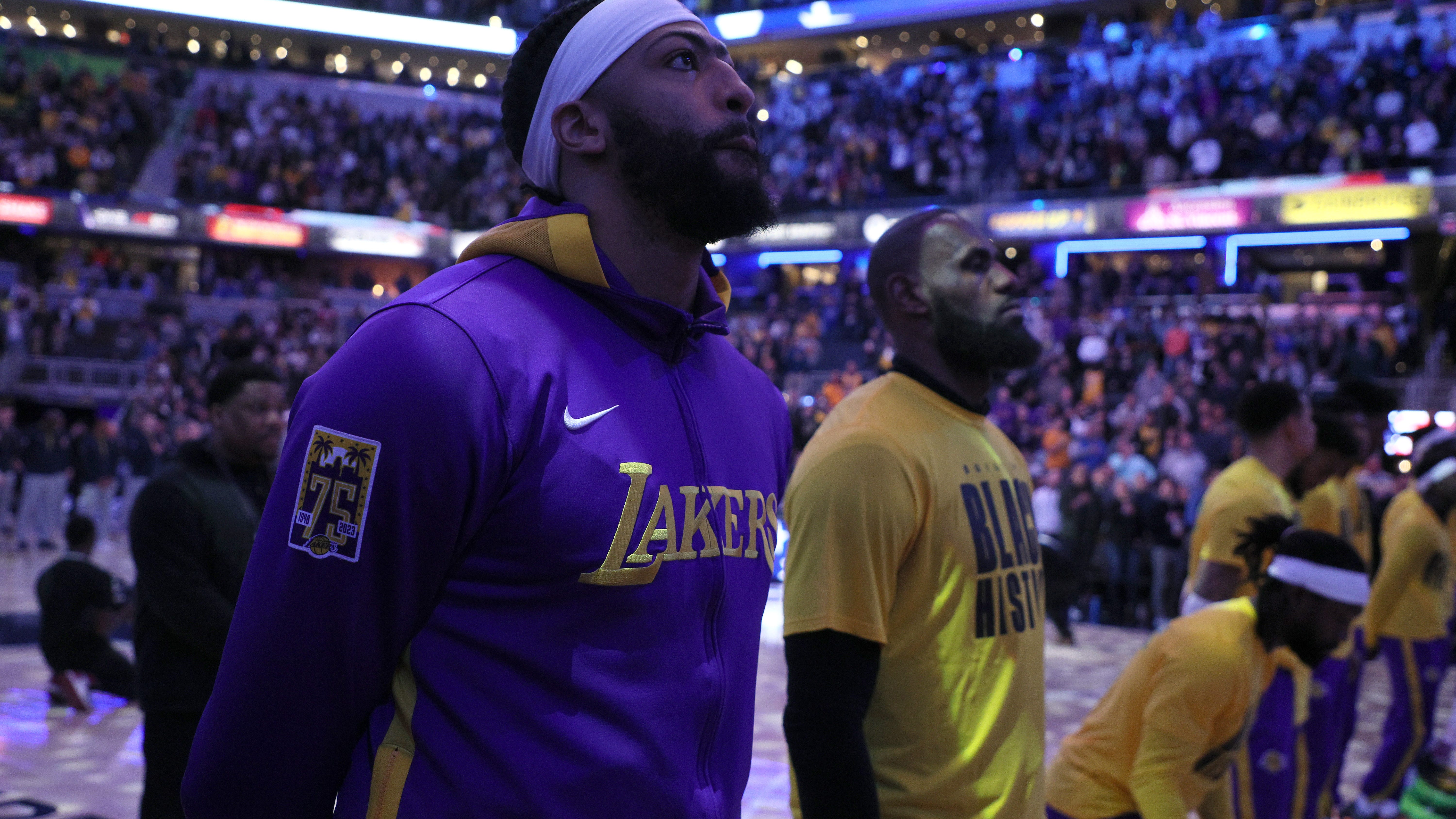 Anthony Davis looked completely miserable as LeBron James set the all-time scoring record
