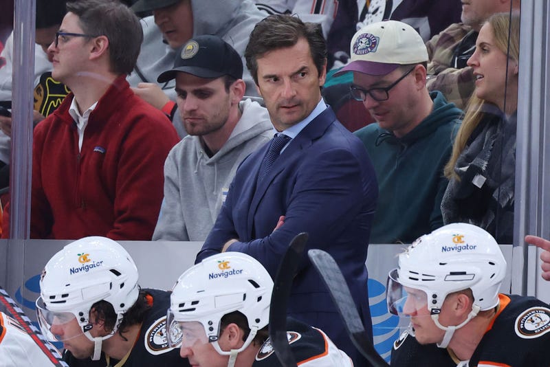 CHICAGO, ILLINOIS - FEBRUARY 07: Head coach Dallas Eakins of the Anaheim Ducks reacts against the Chicago Blackhawks during the first period at United Center on February 07, 2023 in Chicago, Illinois.