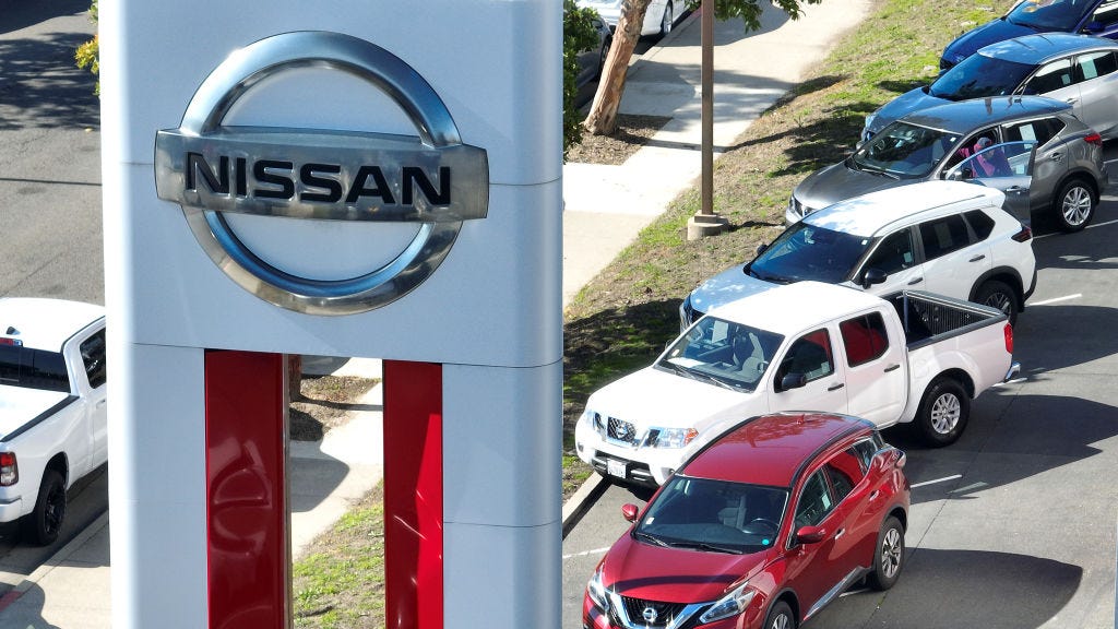 Nissan recalls almost 500,000 vehicles because the emblem could become a projectile