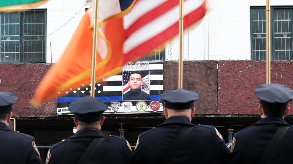 Man indicted for murder of off-duty NYPD officer during attempted robbery in Brooklyn