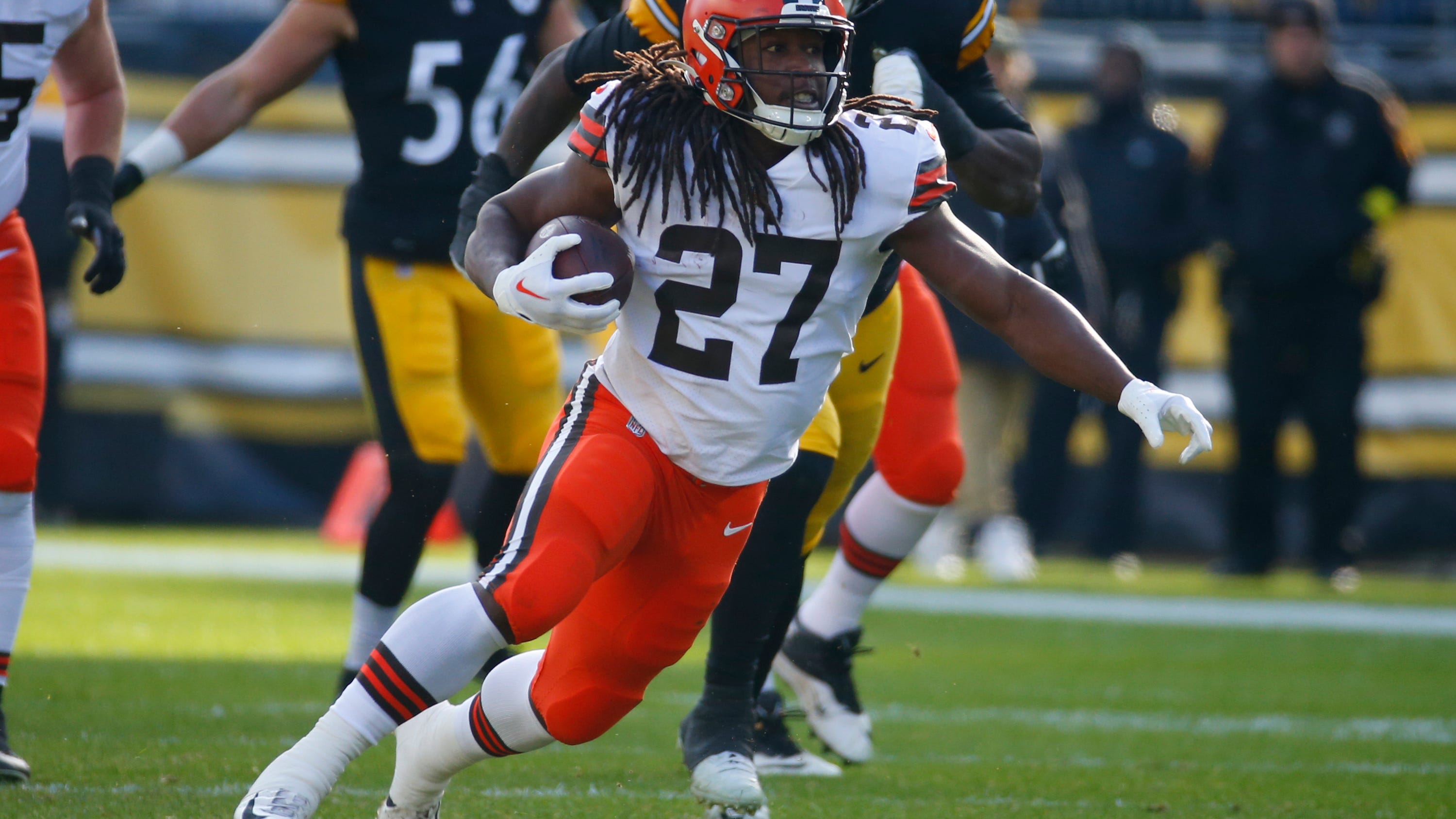JUNKIES: Commanders interested in Kareem Hunt?