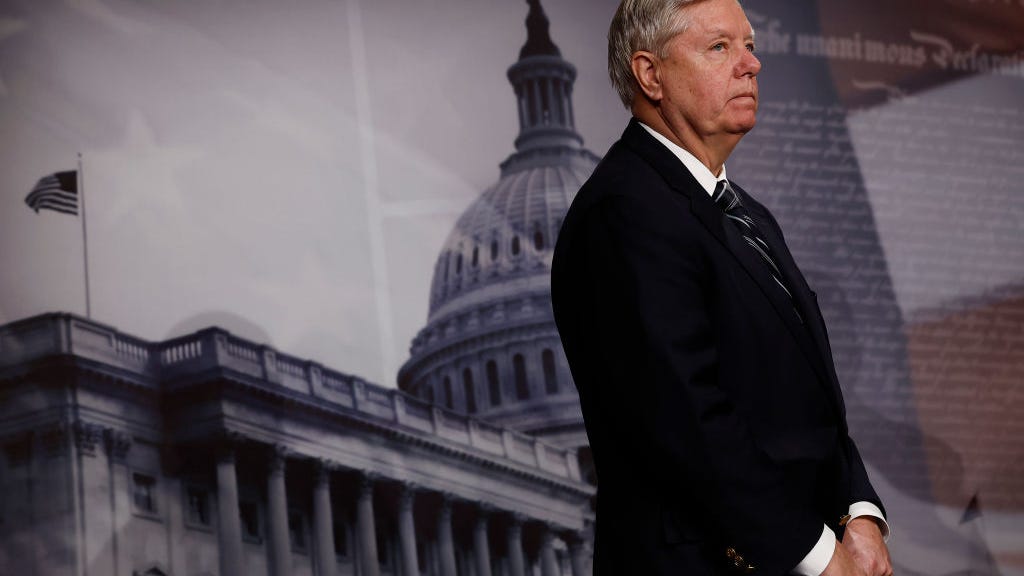 Lindsey Graham says Biden should shoot down Putin’s warplanes
