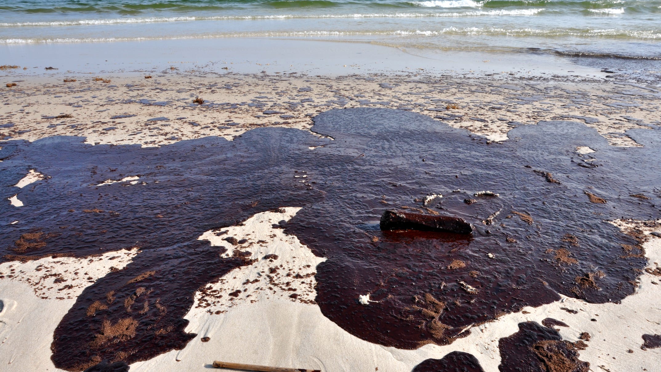 Devastating oil spill sends 126K gallons into Pacific off California coast