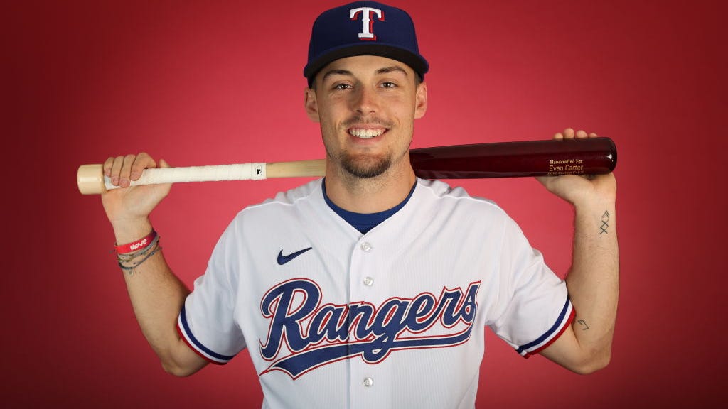Evan Carter on Rangers spring training, his smooth swing, classic rock