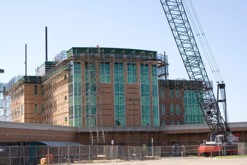 Construction of new Crystal Lake hospital ahead of schedule