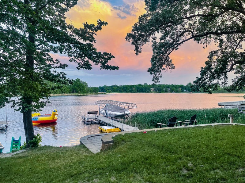 Make good use of those friends that have boats, beaches and pools on the 4th of July because it'll be a hot and sticky one.